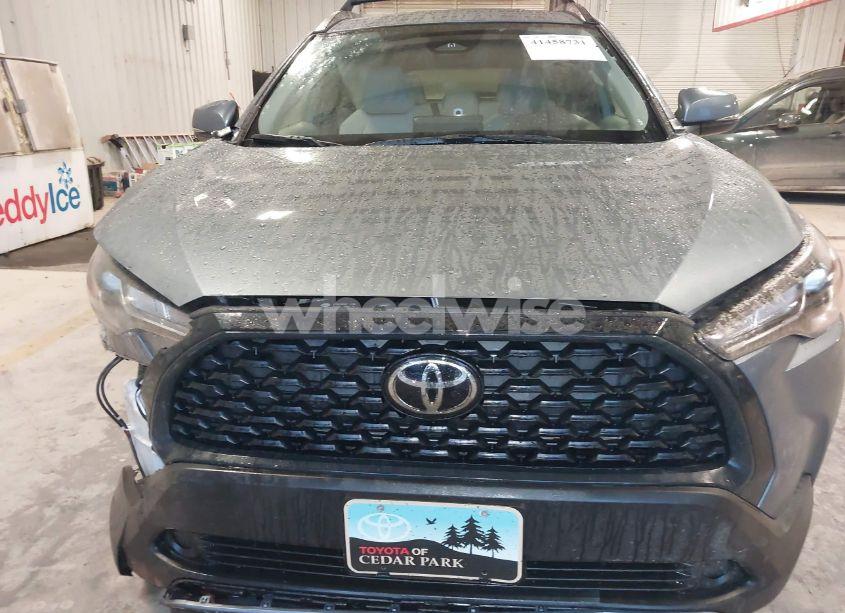 Photo 13 of 2024 Toyota Corolla CROSS LE (VIN 7MUCAAAG5RV117536)