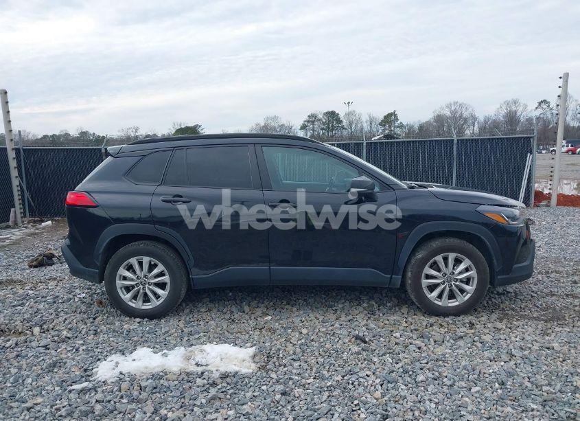 Photo 13 of 2022 Toyota Corolla CROSS LE (VIN 7MUCAAAG6NV025247)