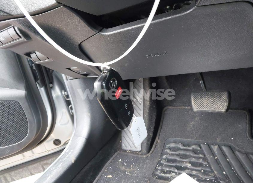 Photo 11 of 2023 Toyota Corolla CROSS LE (VIN 7MUCAAAG6PV056131)