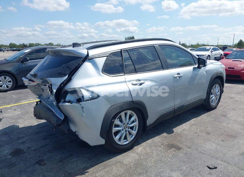 Photo 4 of 2025 Toyota Corolla CROSS LE (VIN 7MUCAAAG6SV125019)