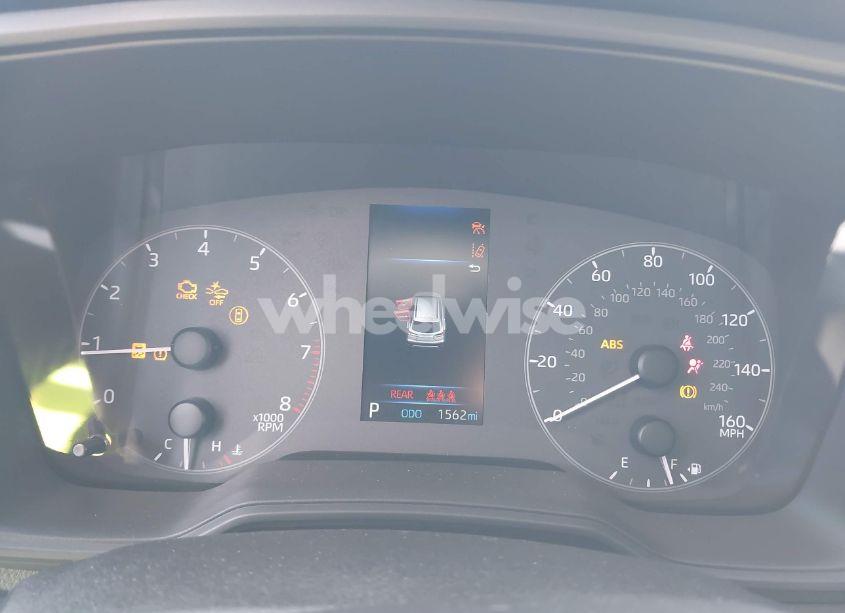 Photo 7 of 2025 Toyota Corolla CROSS LE (VIN 7MUCAAAG6SV125019)