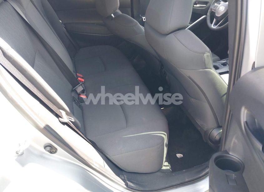 Photo 8 of 2025 Toyota Corolla CROSS LE (VIN 7MUCAAAG6SV125019)