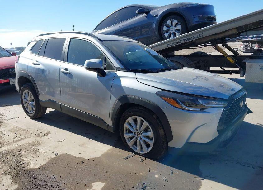 Photo 13 of 2022 Toyota Corolla CROSS LE (VIN 7MUCAAAG7NV024382)