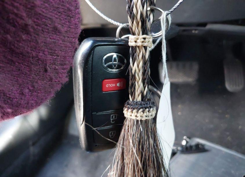 Photo 7 of 2022 Toyota Corolla CROSS LE (VIN 7MUCAAAG7NV024382)