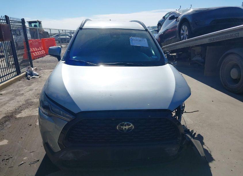 Photo 8 of 2022 Toyota Corolla CROSS LE (VIN 7MUCAAAG7NV024382)
