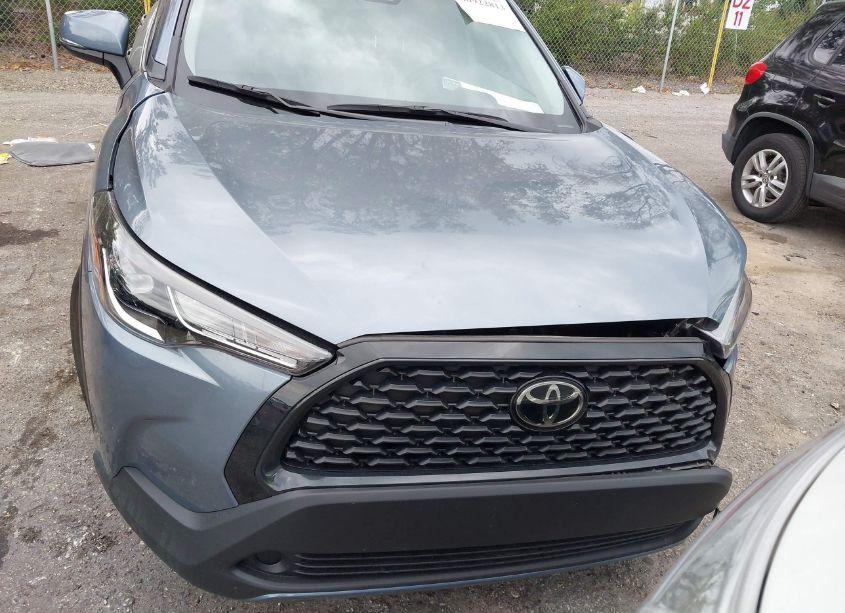 Photo 12 of 2024 Toyota Corolla CROSS LE (VIN 7MUCAAAG7RV086581)
