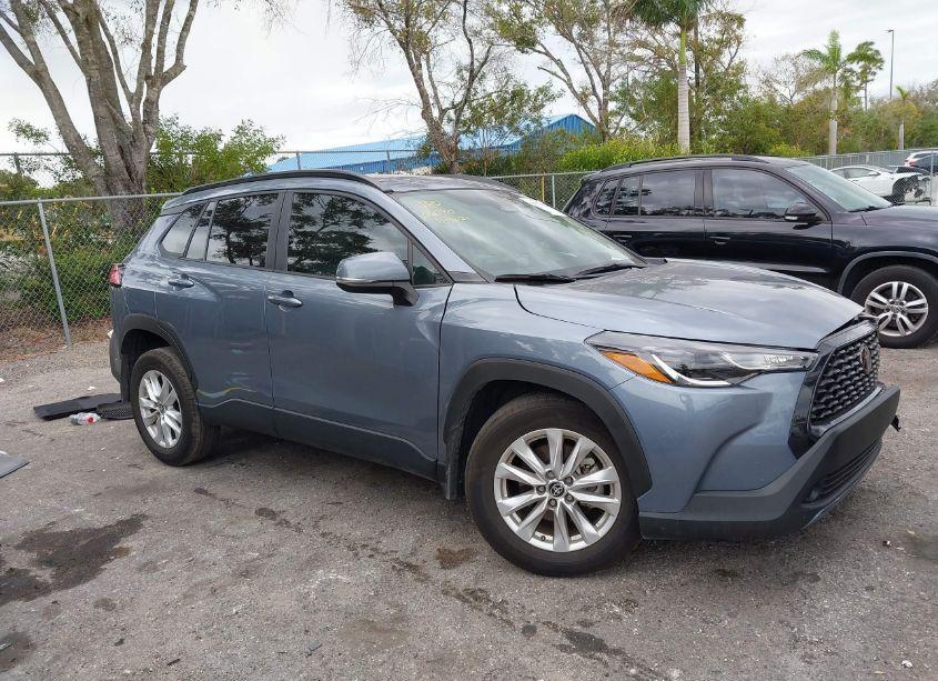 Photo 13 of 2024 Toyota Corolla CROSS LE (VIN 7MUCAAAG7RV086581)