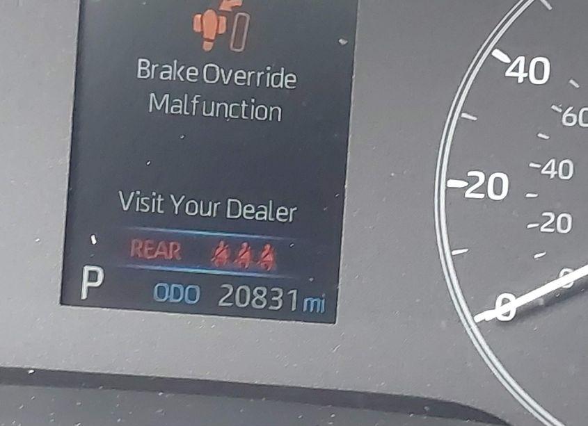 Photo 15 of 2024 Toyota Corolla CROSS LE (VIN 7MUCAAAG7RV086581)