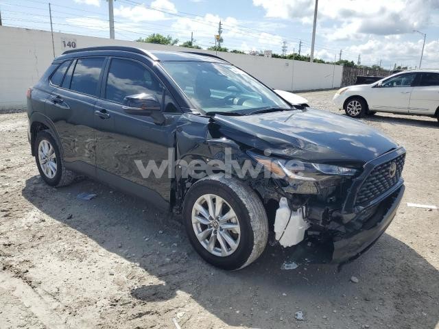 2024 TOYOTA COROLLA CROSS LE (VIN 7MUCAAAG7RV093403) main photo