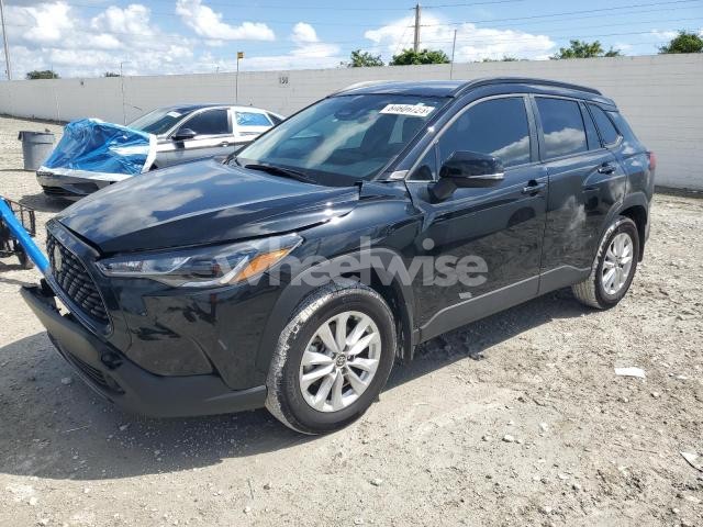 Photo 6 of 2024 TOYOTA COROLLA CROSS LE (VIN 7MUCAAAG7RV093403)