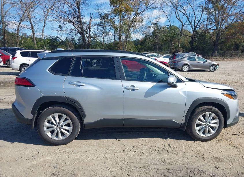 Photo 13 of 2024 Toyota Corolla CROSS LE (VIN 7MUCAAAG7RV101189)