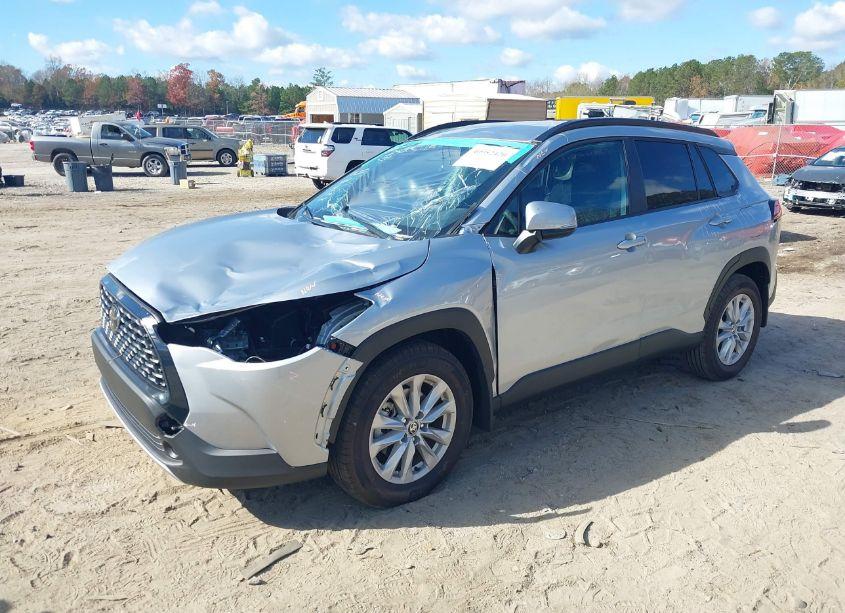 Photo 2 of 2024 Toyota Corolla CROSS LE (VIN 7MUCAAAG7RV101189)