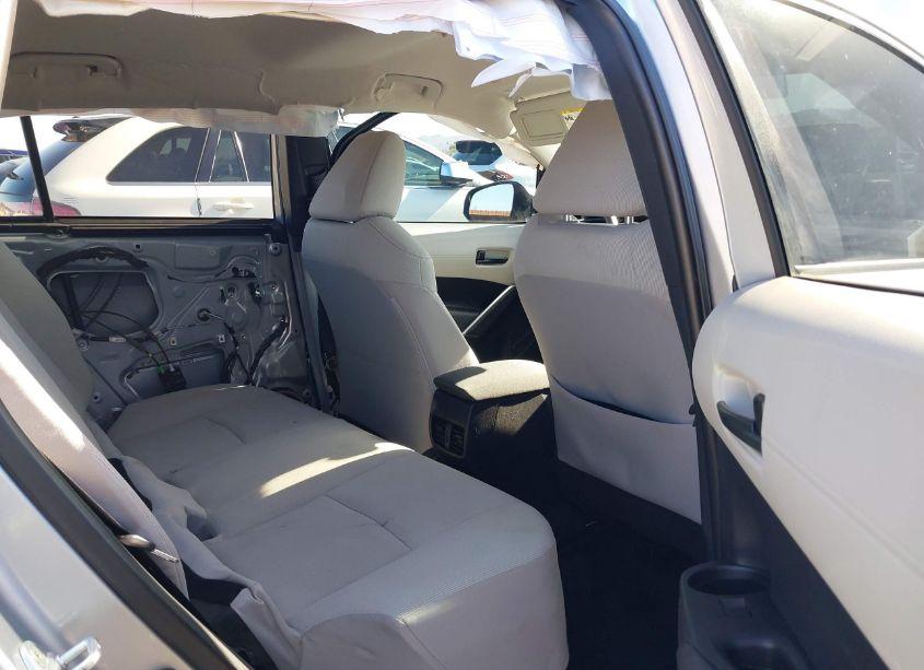 Photo 8 of 2022 Toyota Corolla CROSS LE (VIN 7MUCAAAG8NV036573)