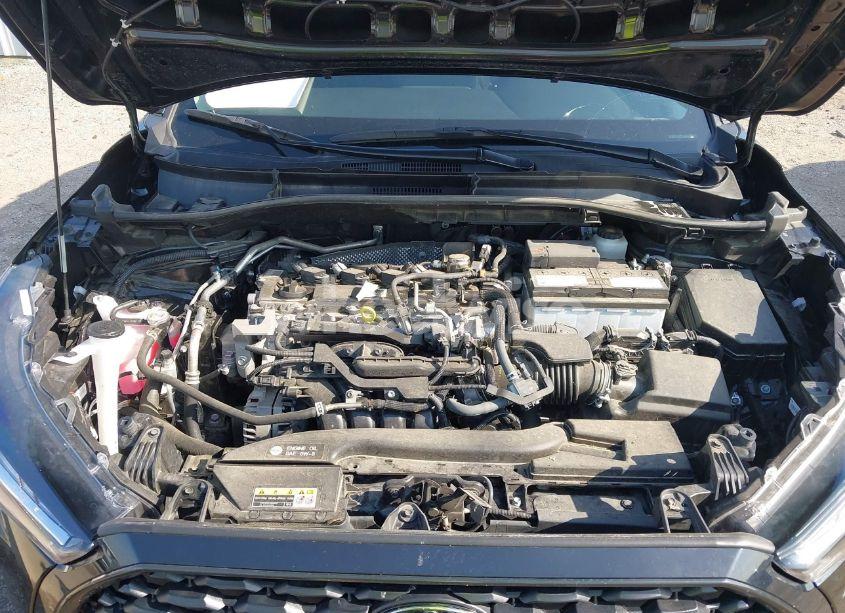Photo 10 of 2024 Toyota Corolla CROSS LE (VIN 7MUCAAAG8RV083172)
