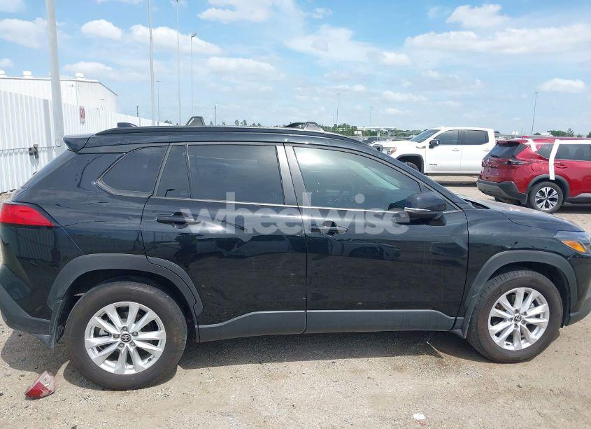 Photo 13 of 2024 Toyota Corolla CROSS LE (VIN 7MUCAAAG8RV083172)