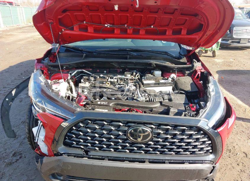 Photo 10 of 2024 Toyota Corolla CROSS LE (VIN 7MUCAAAG8RV098142)