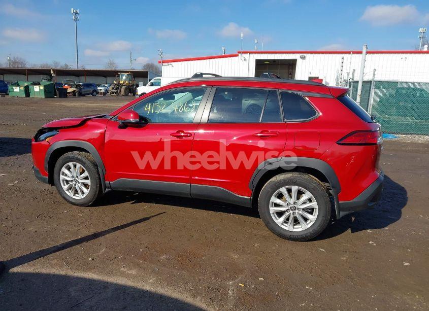 Photo 14 of 2024 Toyota Corolla CROSS LE (VIN 7MUCAAAG8RV098142)