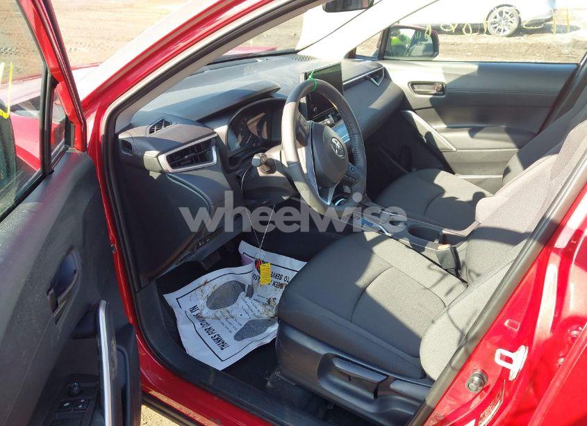 Photo 5 of 2024 Toyota Corolla CROSS LE (VIN 7MUCAAAG8RV098142)