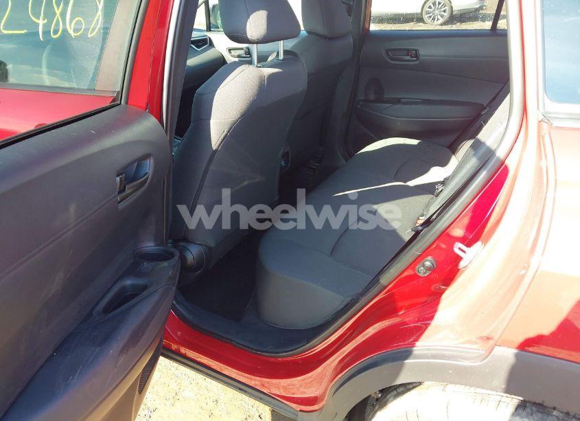 Photo 8 of 2024 Toyota Corolla CROSS LE (VIN 7MUCAAAG8RV098142)