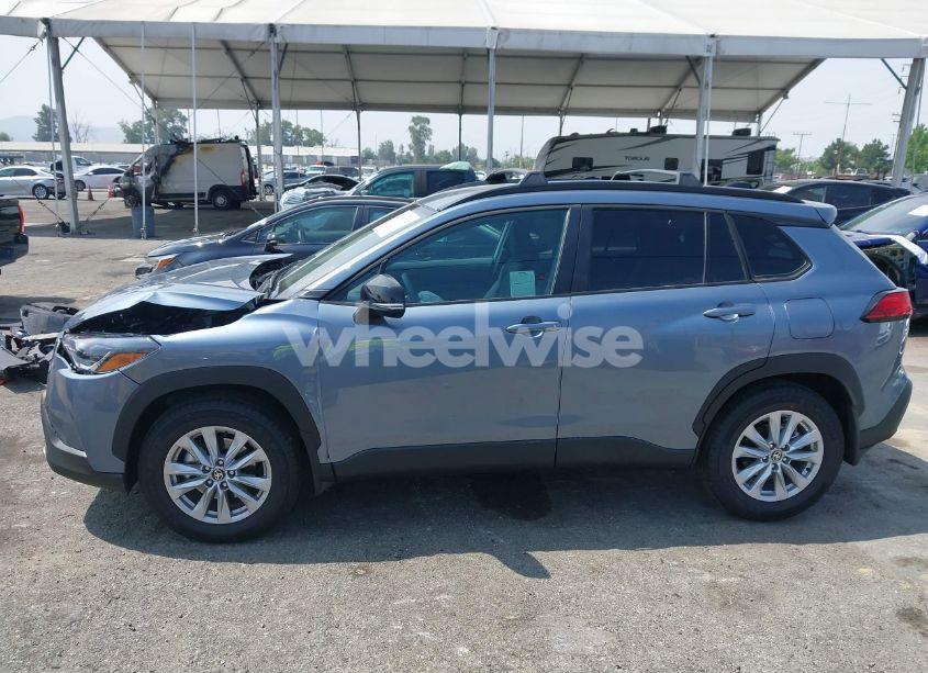 Photo 14 of 2025 Toyota Corolla CROSS LE (VIN 7MUCAAAG8SV134062)