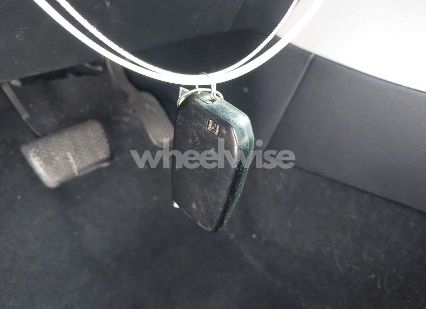 Photo 11 of 2022 Toyota Corolla CROSS LE (VIN 7MUCAAAG9NV010886)