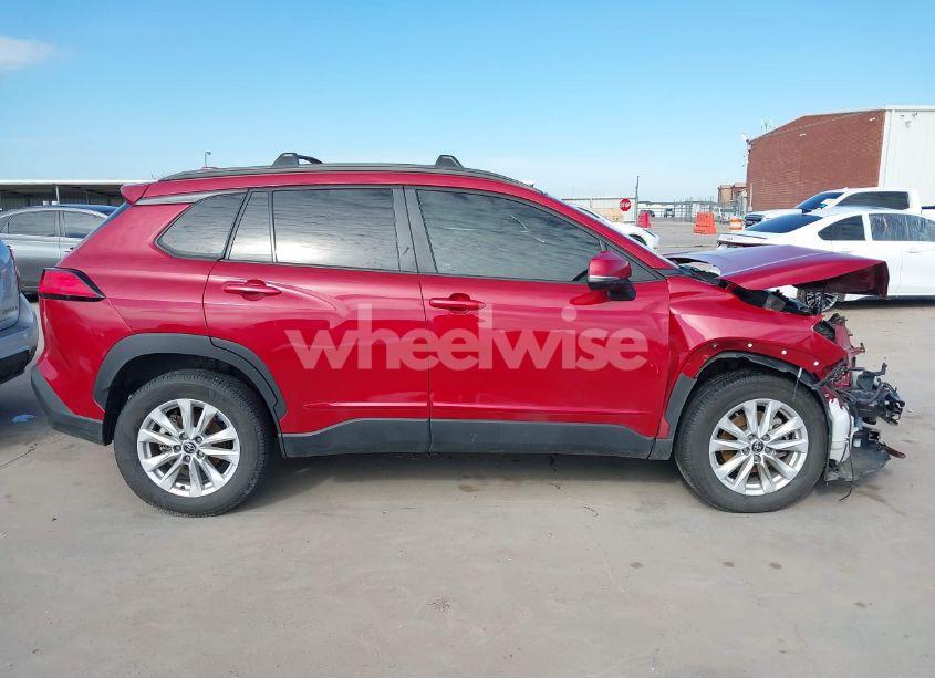 Photo 14 of 2022 Toyota Corolla CROSS LE (VIN 7MUCAAAG9NV010886)