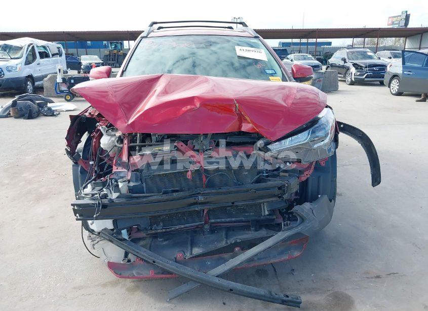 Photo 6 of 2022 Toyota Corolla CROSS LE (VIN 7MUCAAAG9NV010886)