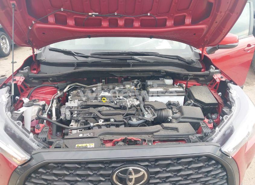 Photo 10 of 2023 Toyota Corolla CROSS LE (VIN 7MUCAAAG9PV061534)