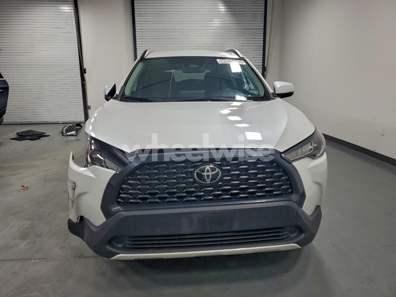 Photo 5 of 2024 TOYOTA COROLLA CROSS LE (VIN 7MUCAAAG9RV076523)