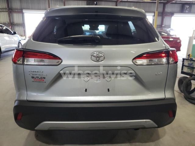 2025 TOYOTA COROLLA CROSS LE (VIN 7MUCAAAGXSV134421) main photo