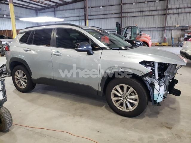 Photo 6 of 2025 TOYOTA COROLLA CROSS LE (VIN 7MUCAAAGXSV134421)