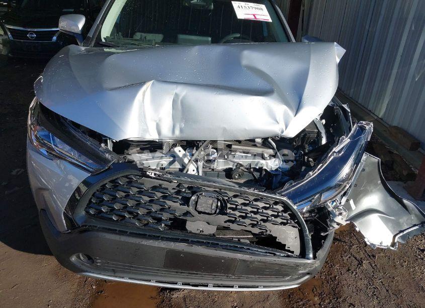 Photo 10 of 2024 Toyota Corolla CROSS LE (VIN 7MUCAABG1RV113191)