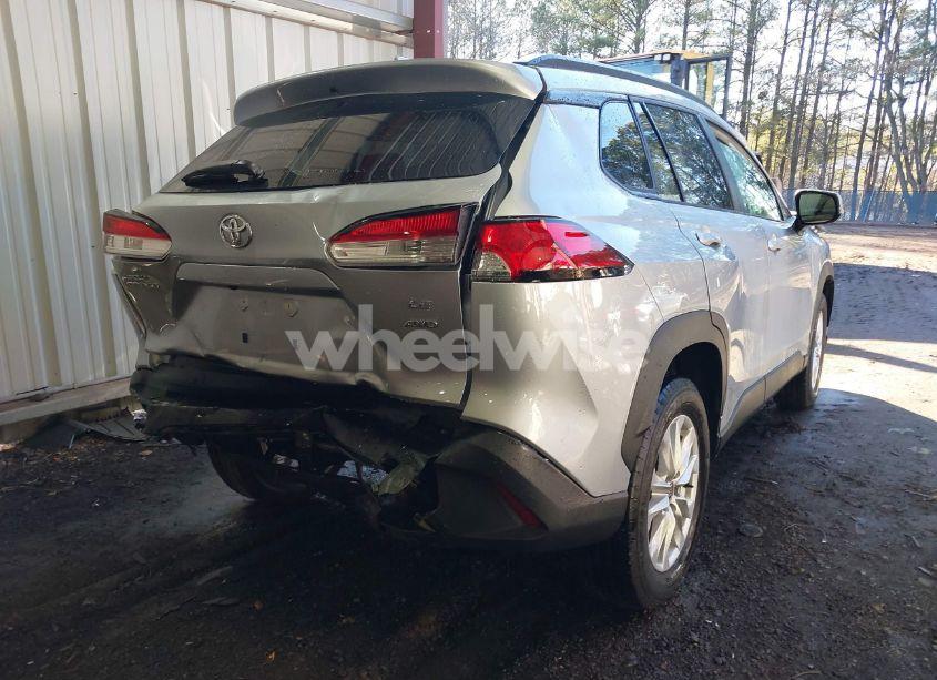 Photo 4 of 2024 Toyota Corolla CROSS LE (VIN 7MUCAABG1RV113191)