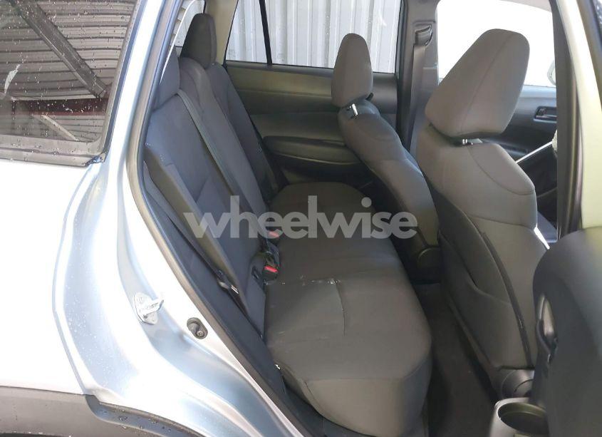 Photo 8 of 2024 Toyota Corolla CROSS LE (VIN 7MUCAABG1RV113191)