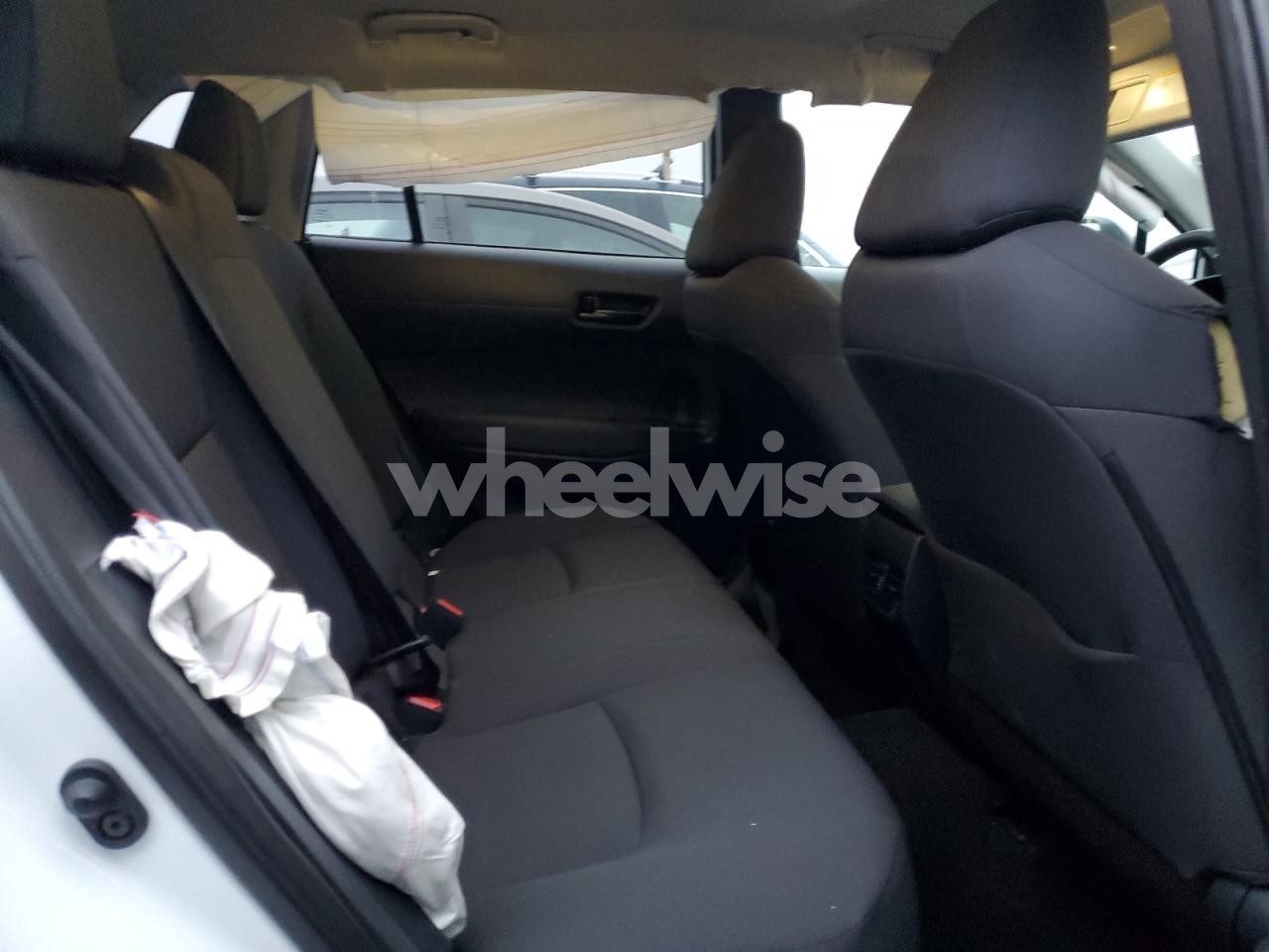 Photo 10 of 2025 TOYOTA COROLLA CROSS LE (VIN 7MUCAABG1SV121314)