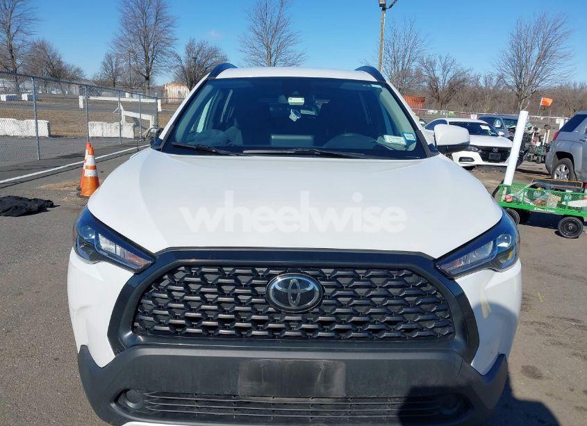 Photo 12 of 2022 Toyota Corolla CROSS LE (VIN 7MUCAABG3NV020778)