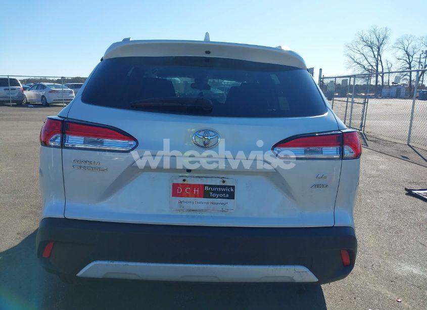 Photo 16 of 2022 Toyota Corolla CROSS LE (VIN 7MUCAABG3NV020778)
