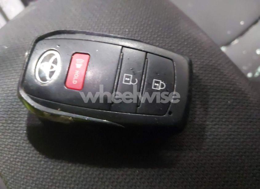 Photo 11 of 2022 Toyota Corolla CROSS LE (VIN 7MUCAABG3NV033546)