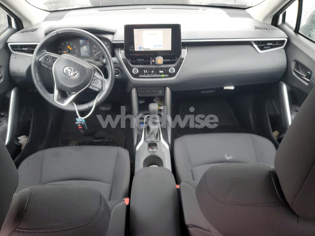 Photo 8 of 2023 TOYOTA COROLLA CROSS LE (VIN 7MUCAABG4PV051878)