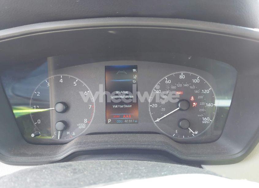 Photo 7 of 2023 Toyota Corolla CROSS LE (VIN 7MUCAABG4PV063433)