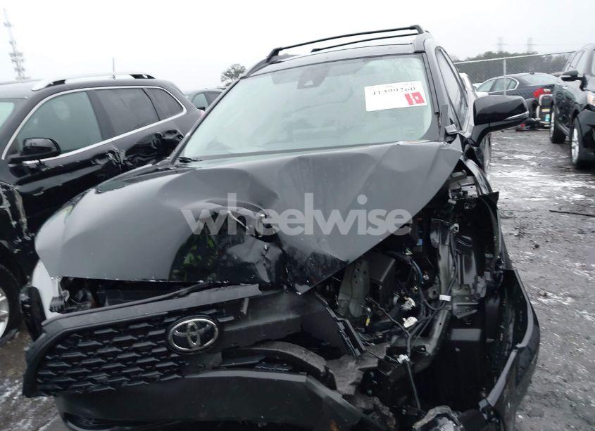 Photo 12 of 2022 Toyota Corolla CROSS LE (VIN 7MUCAABG5NV026131)