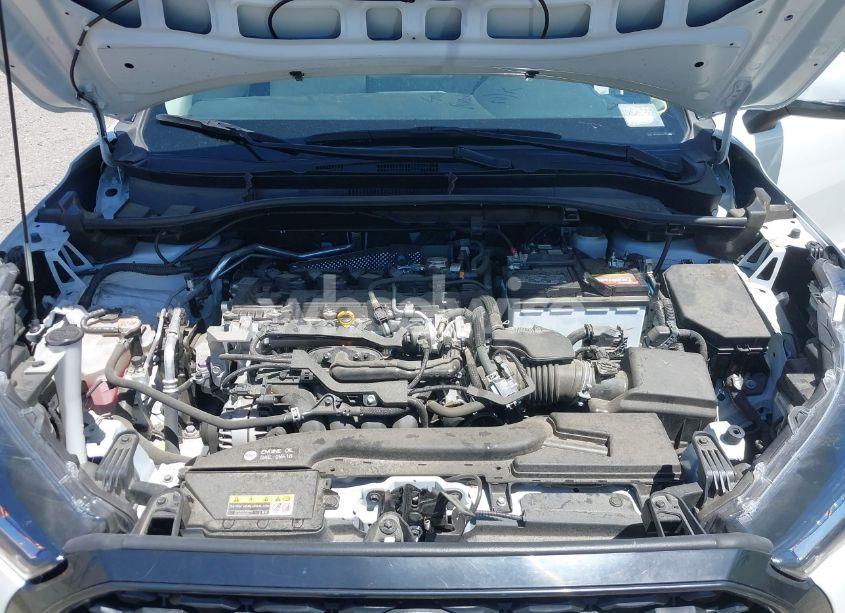 Photo 10 of 2022 Toyota Corolla CROSS LE (VIN 7MUCAABG5NV036643)