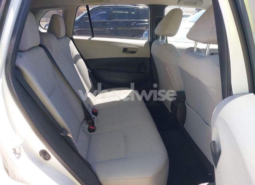 Photo 8 of 2022 Toyota Corolla CROSS LE (VIN 7MUCAABG5NV036643)