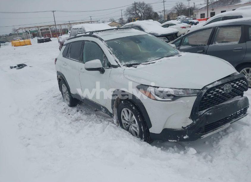 2022 Toyota Corolla CROSS LE (VIN 7MUCAABG5NV037209) main photo