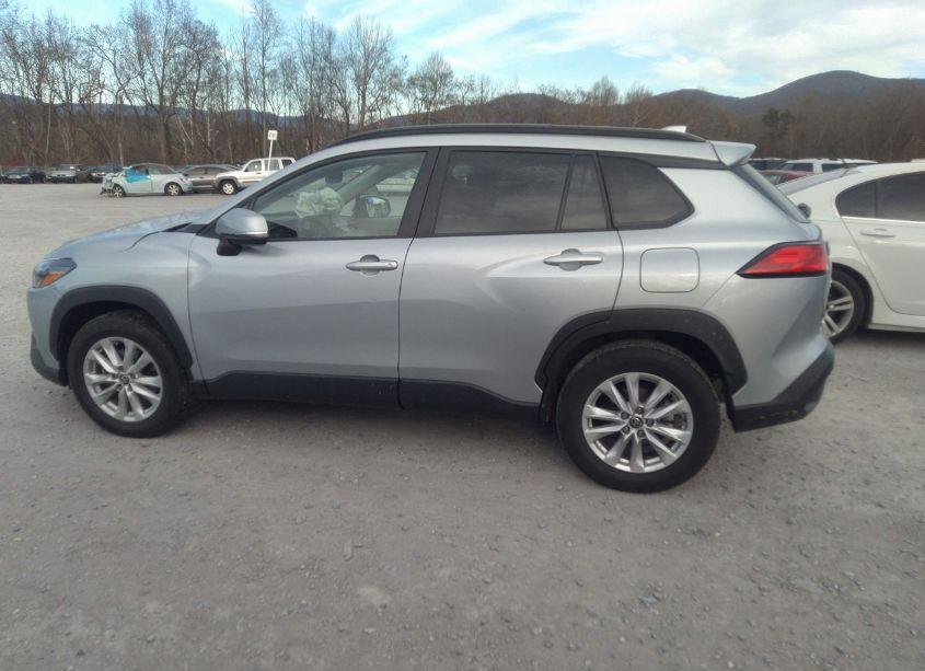 Photo 14 of 2022 Toyota Corolla CROSS LE (VIN 7MUCAABG6NV034559)