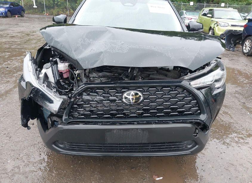 Photo 6 of 2023 Toyota Corolla CROSS LE (VIN 7MUCAABG6PV049341)