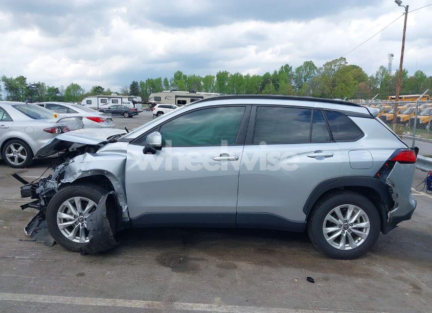 Photo 15 of 2022 Toyota Corolla CROSS LE (VIN 7MUCAABG7NV005913)