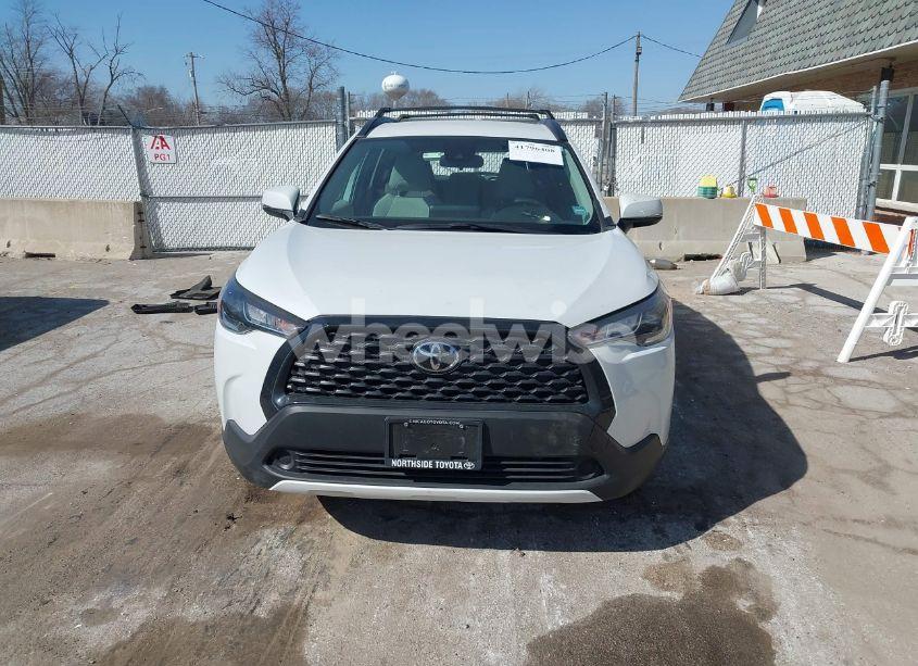 Photo 13 of 2022 Toyota Corolla CROSS LE (VIN 7MUCAABG7NV013235)