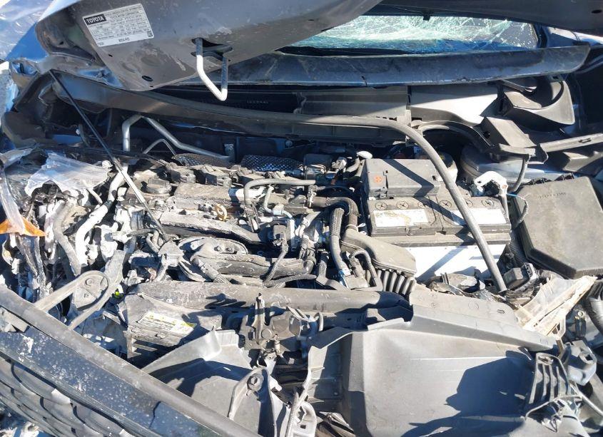 Photo 10 of 2023 Toyota Corolla CROSS LE (VIN 7MUCAABG7PV044598)