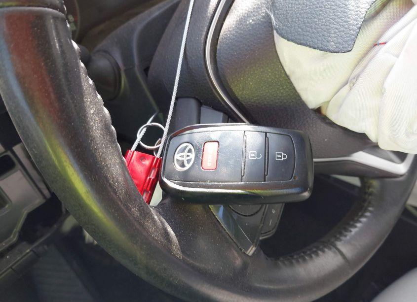 Photo 11 of 2023 Toyota Corolla CROSS LE (VIN 7MUCAABG7PV044598)